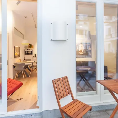 First Windjammer Apartment