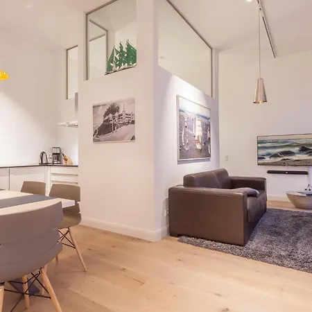 Apartment First Windjammer